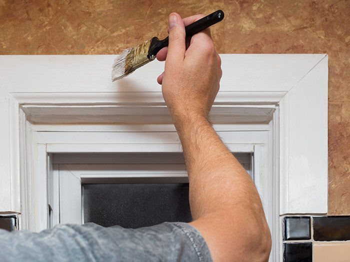 DF12 painting the door frame white
